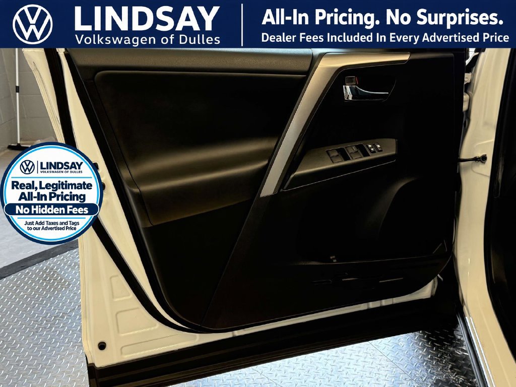 Used 2017 Toyota RAV4 XLE w/ Carpet Mat Package FWD image 9