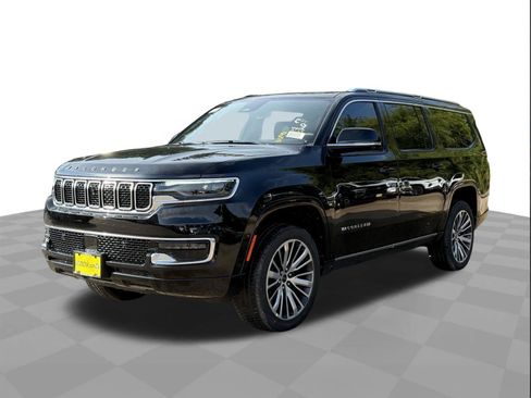 New 2025 Jeep Wagoneer L Series II AWD/4WD image 30
