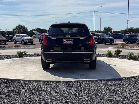 Used 2018 Cadillac XT5 FWD image 7