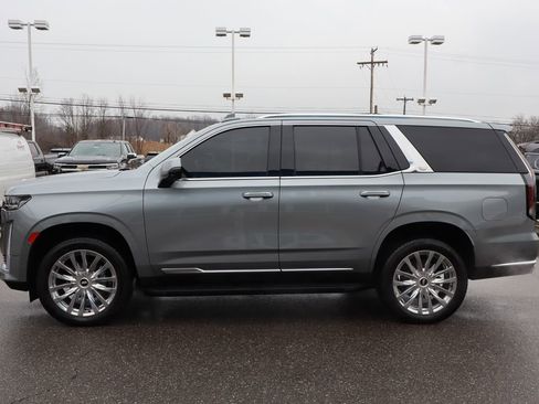 Used 2024 Cadillac Escalade Premium Luxury image 35