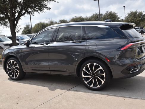 New 2026 Lincoln Nautilus Black Label AWD/4WD image 17