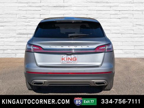 Used 2022 Lincoln Nautilus Reserve image 6