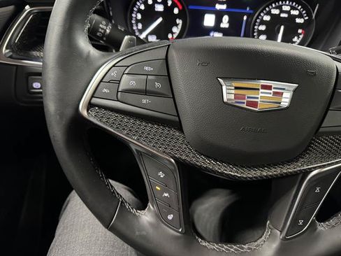 Certified 2026 Cadillac XT5 Sportv w/ LPO, Floor Liner Package AWD/4WD image 21