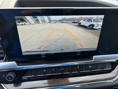 Used 2025 Chevrolet Silverado 1500 LT image 31