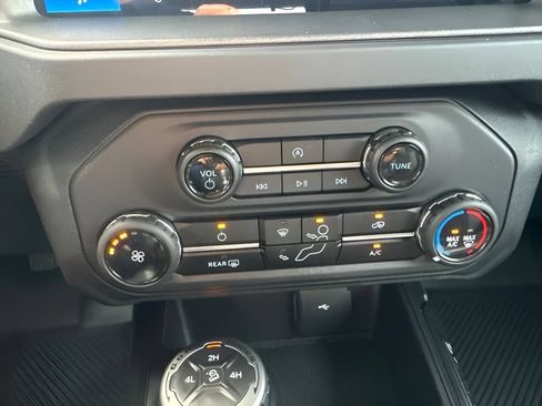Used 2025 Ford Bronco 2-Door AWD/4WD image 11