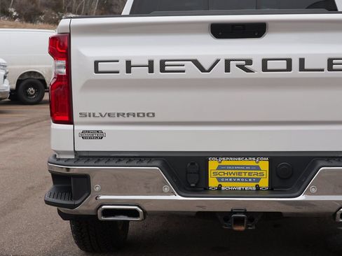 Used 2021 Chevrolet Silverado 1500 LTZ AWD/4WD image 11
