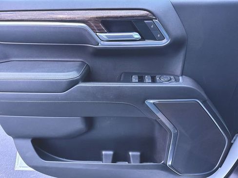 Used 2022 GMC Sierra 1500 SLE image 22