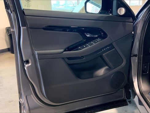 New 2026 Land Rover Range Rover Evoque Dynamic SE image 10