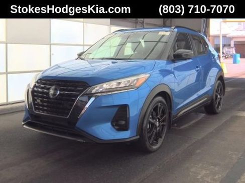 Used 2021 Nissan Kicks SR w/ SR Premium Package FWD image 1