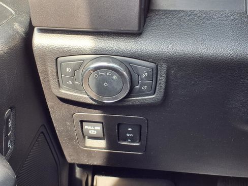 Used 2018 Ford F150 XLT w/ Equipment Group 302A Luxury image 20