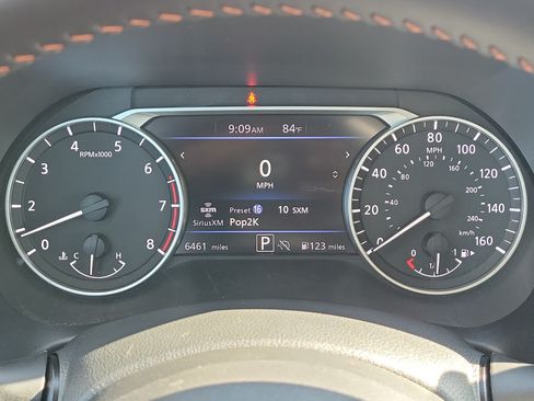 Certified 2025 Nissan Sentra SR FWD image 25