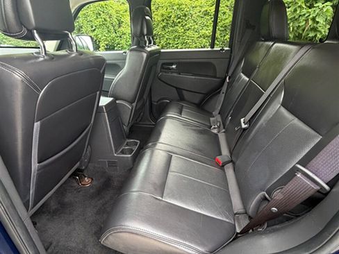 Used 2012 Jeep Liberty Sport AWD/4WD image 20