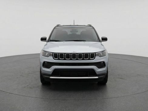 Used 2025 Jeep Compass Limited image 2
