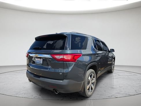 Used 2020 Chevrolet Traverse LT w/ LT Premium Package AWD/4WD image 2