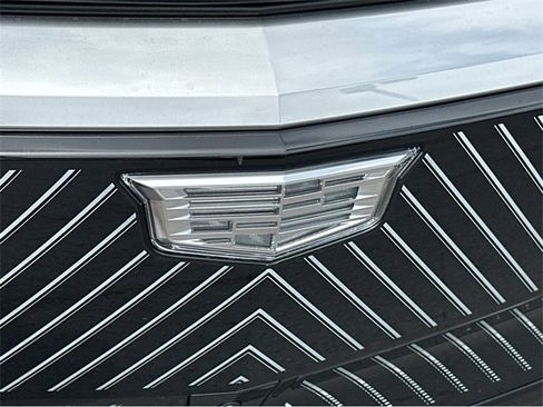 New 2025 Cadillac Lyriq Luxury image 36