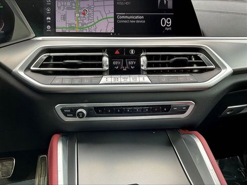Used 2022 BMW X6 xDrive40i w/ M Sport Package AWD/4WD image 15