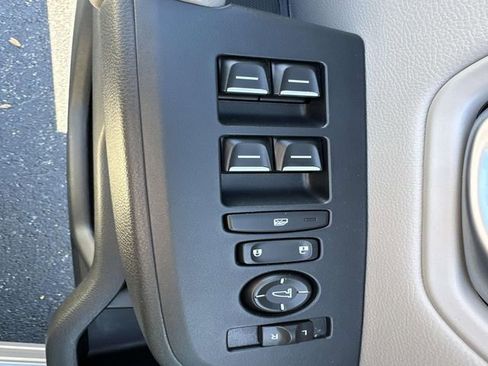 Certified 2025 Honda Pilot EX-L image 19