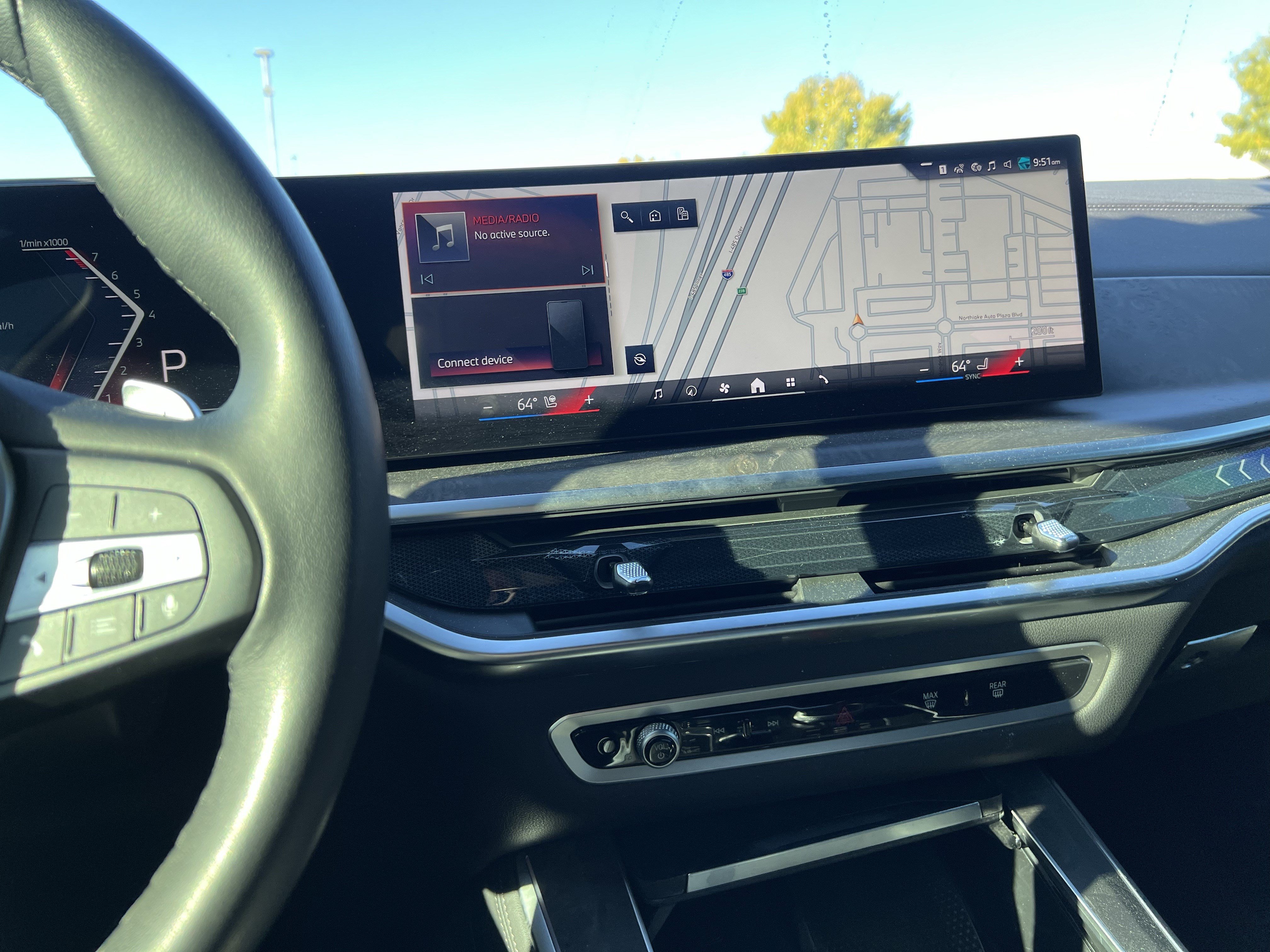 Certified 2025 BMW X5 xDrive40i w/ Parking Assistance Package AWD/4WD image 32