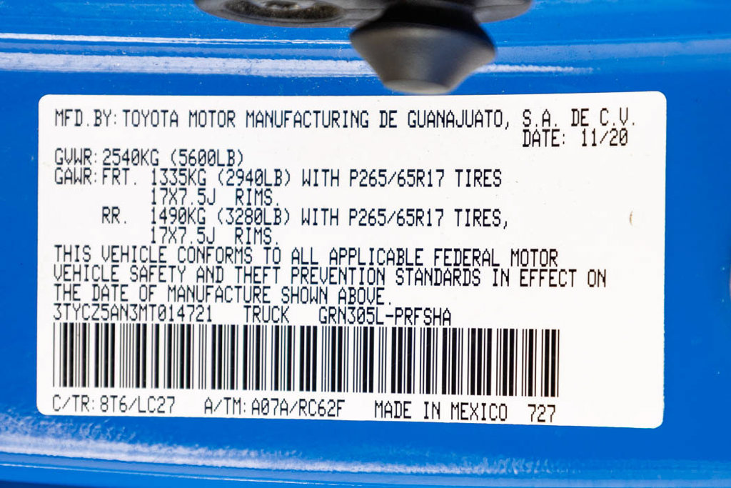 Used 2021 Toyota Tacoma TRD Sport w/ TRD Premium Sport Package AWD/4WD image 43