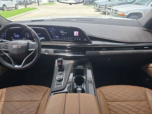 Used 2024 Cadillac Escalade ESV Sport w/ Touring Package AWD/4WD image 13
