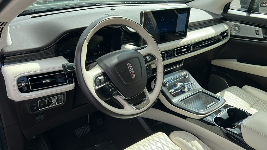 Certified 2022 Lincoln Nautilus Black Label AWD/4WD image 12