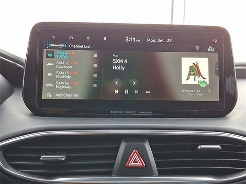 Certified 2022 Hyundai Santa Fe Limited w/ Cargo Package image 18