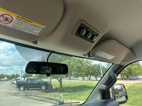 Used 2019 Chevrolet Express 3500 LS RWD image 28