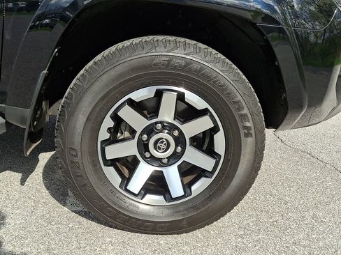 Used 2023 Toyota 4Runner TRD Off-Road Premium w/ Off Road Premium Plus Package AWD/4WD image 8