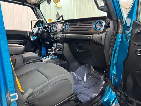 Used 2020 Jeep Wrangler Unlimited Sport S image 26