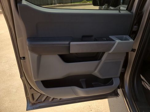 Used 2023 Ford F150 XLT AWD/4WD image 12