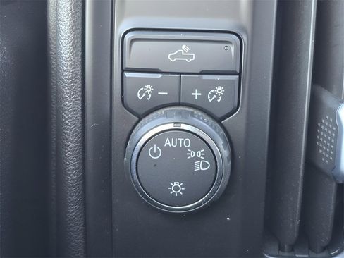 Used 2021 Chevrolet Silverado 1500 Custom image 65