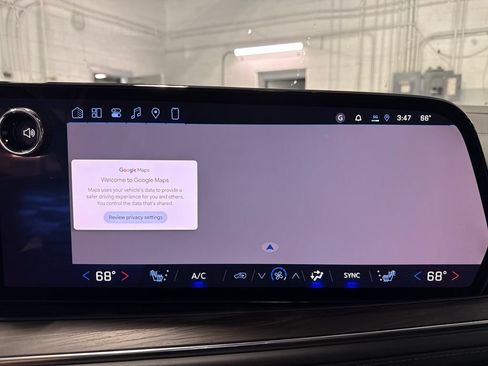 New 2026 Chevrolet Suburban Z71 w/ Sun And Tow Package AWD/4WD image 15