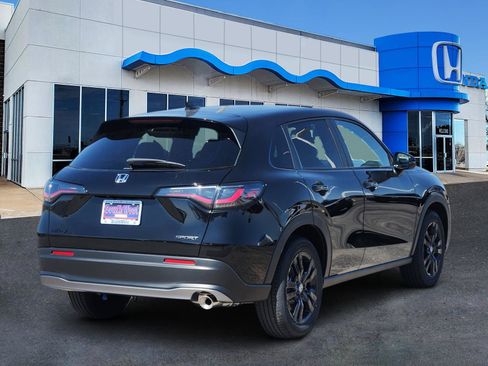 New 2026 Honda HR-V Sport image 5