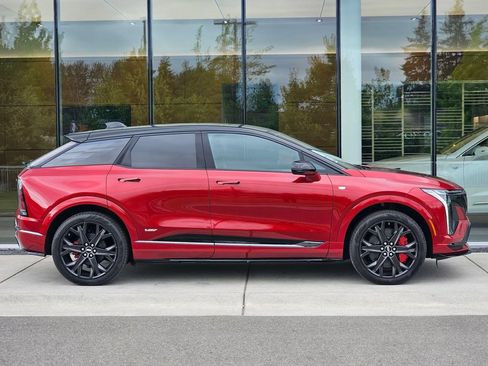 New 2026 Cadillac Optiq V AWD/4WD image 6
