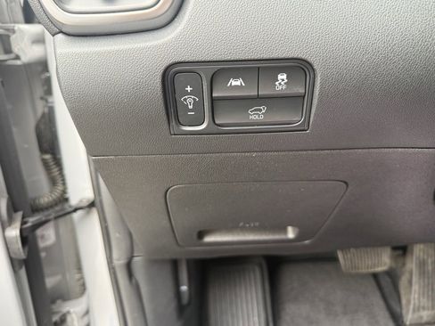 Used 2023 Kia Sorento EX image 17