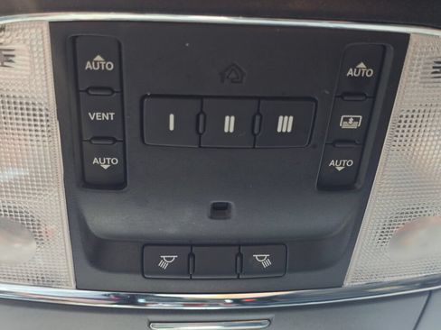 Used 2013 Chrysler 300 Touring w/ Driver Convenience Group RWD image 35