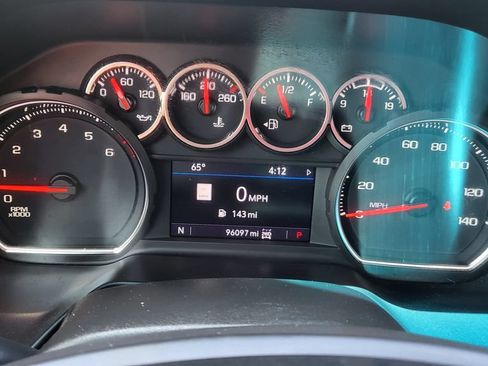 Used 2021 Chevrolet Suburban RST w/ Rear Media and Nav Package AWD/4WD image 35