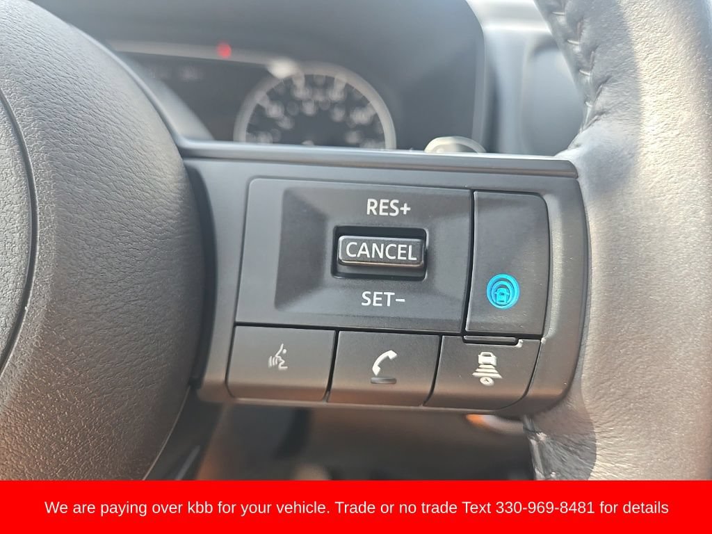 Used 2024 Nissan Rogue SV w/ SV Premium Package AWD/4WD image 17