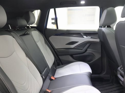 New 2026 Volkswagen Tiguan SE R-Line image 24