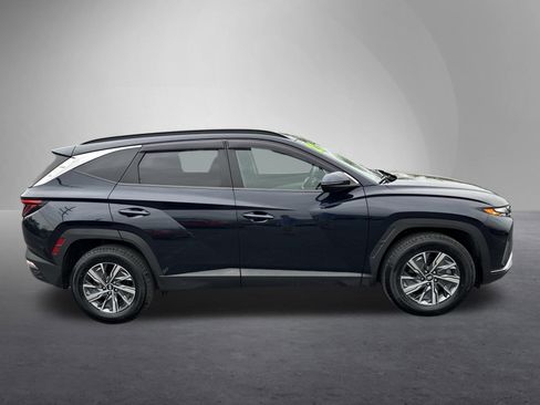 Used 2022 Hyundai Tucson Blue AWD/4WD image 2