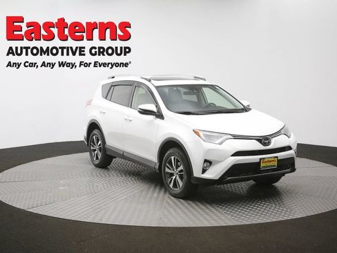 Used 2018 Toyota RAV4 XLE AWD/4WD image 52
