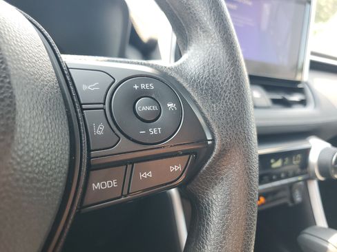 Certified 2025 Toyota RAV4 XLE AWD/4WD image 25