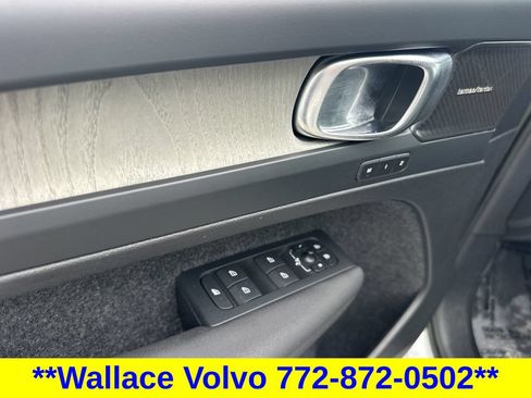 Used 2023 Volvo XC40 B5 Ultimate w/ Protection Package AWD/4WD image 16