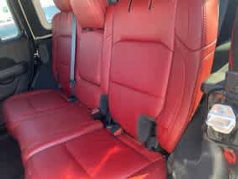 Used 2024 Jeep Wrangler Unlimited Rubicon 392 AWD/4WD image 17