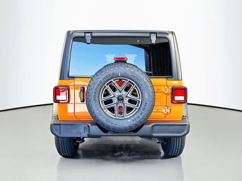 Used 2025 Jeep Wrangler Sport S image 6