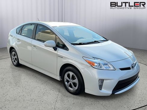 Used 2015 Toyota Prius Three FWD image 8