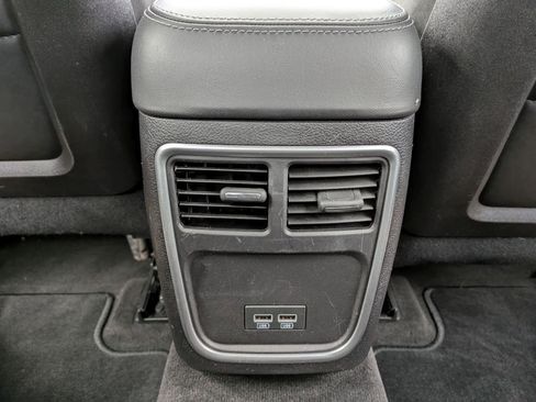 Used 2016 Dodge Charger SE w/ Power Sunroof Group image 31