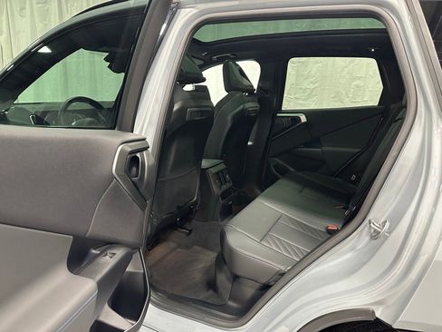 Used 2025 BMW X3 xDrive30i w/ M Sport Package image 39