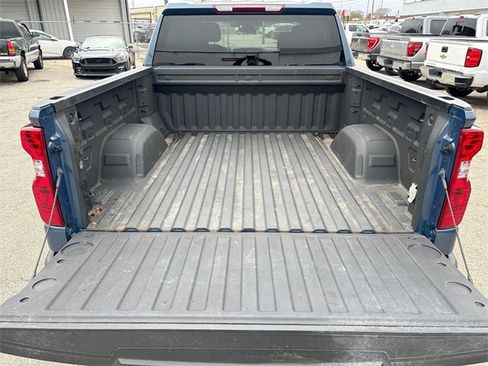 Used 2024 Chevrolet Silverado 1500 Custom w/ Dark Appearance Package image 15