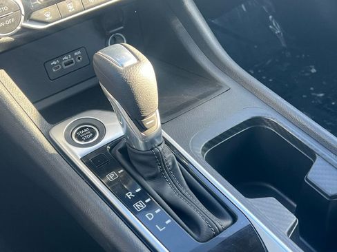 Used 2023 Nissan Sentra SV w/ All-Weather Package image 41